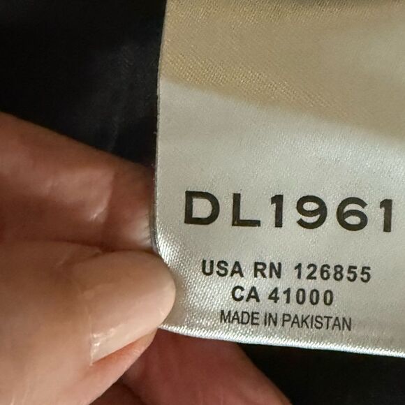 DL 1962 Boys Jackson Jogger Black Pant. Size 12. - Picture 10 of 12